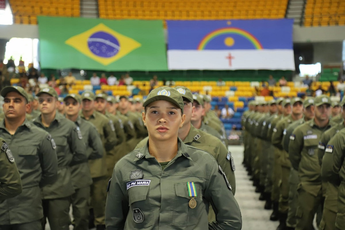 Soldados da Polícia Militar de Pernambuco em formação