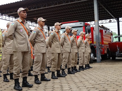 Soldados do Corpo de Bombeiros de Rondônia